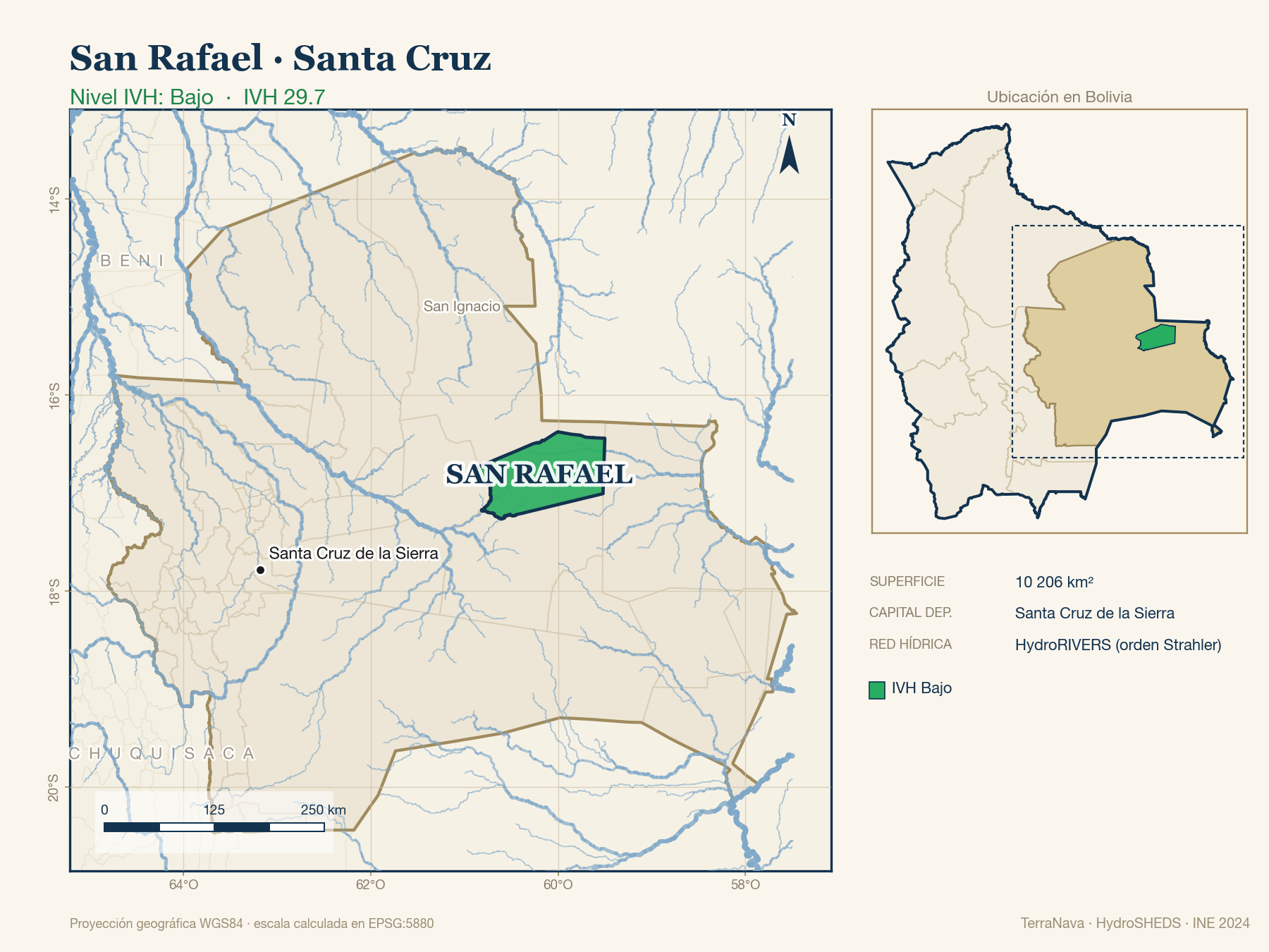Mapa localizador de San Rafael (Santa Cruz): zoom departamental con red hídrica HydroRIVERS, municipio destacado por nivel IVH y ubicación en Bolivia